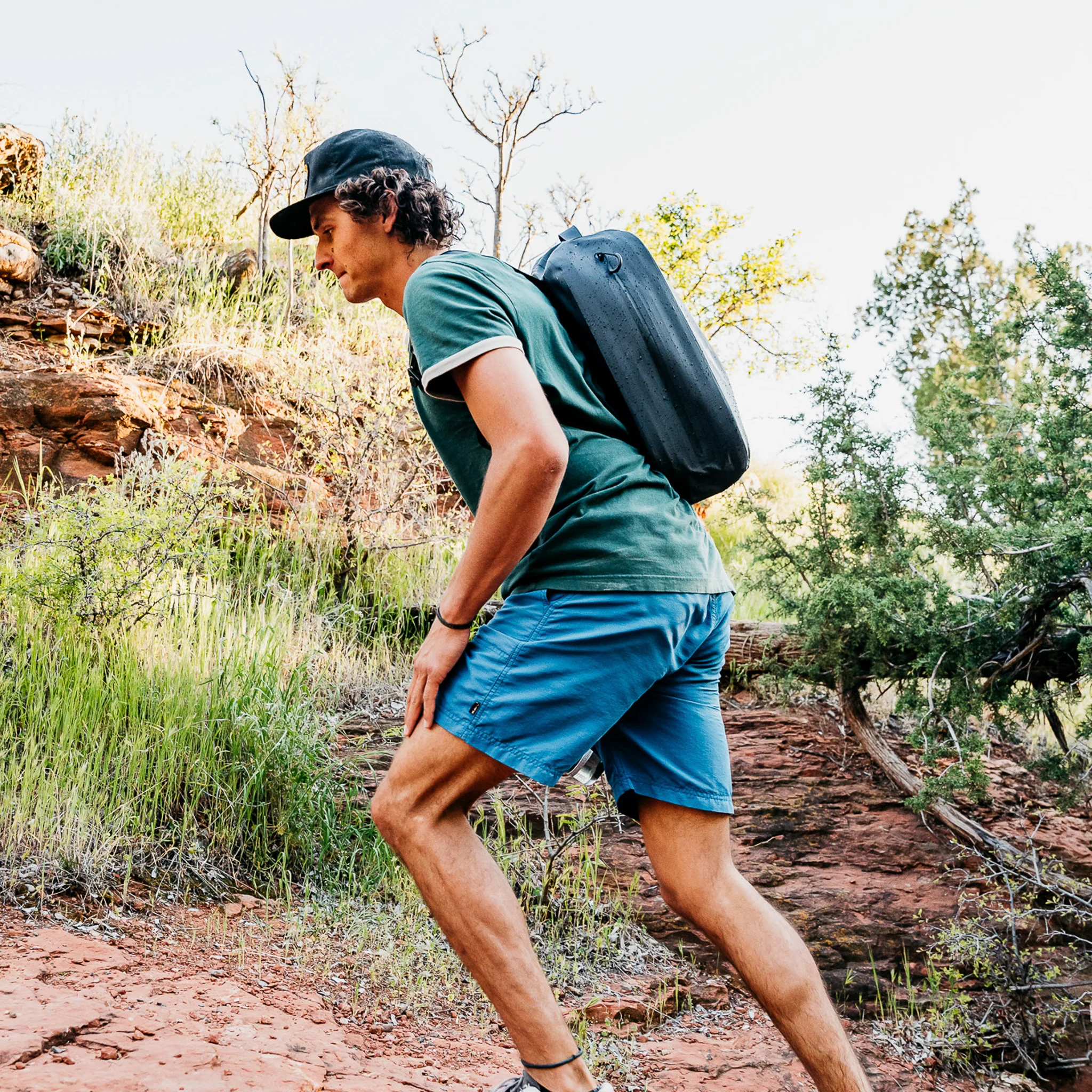 CASSI | Backpack | Dual-Compartment 18L Daypack - Image 18