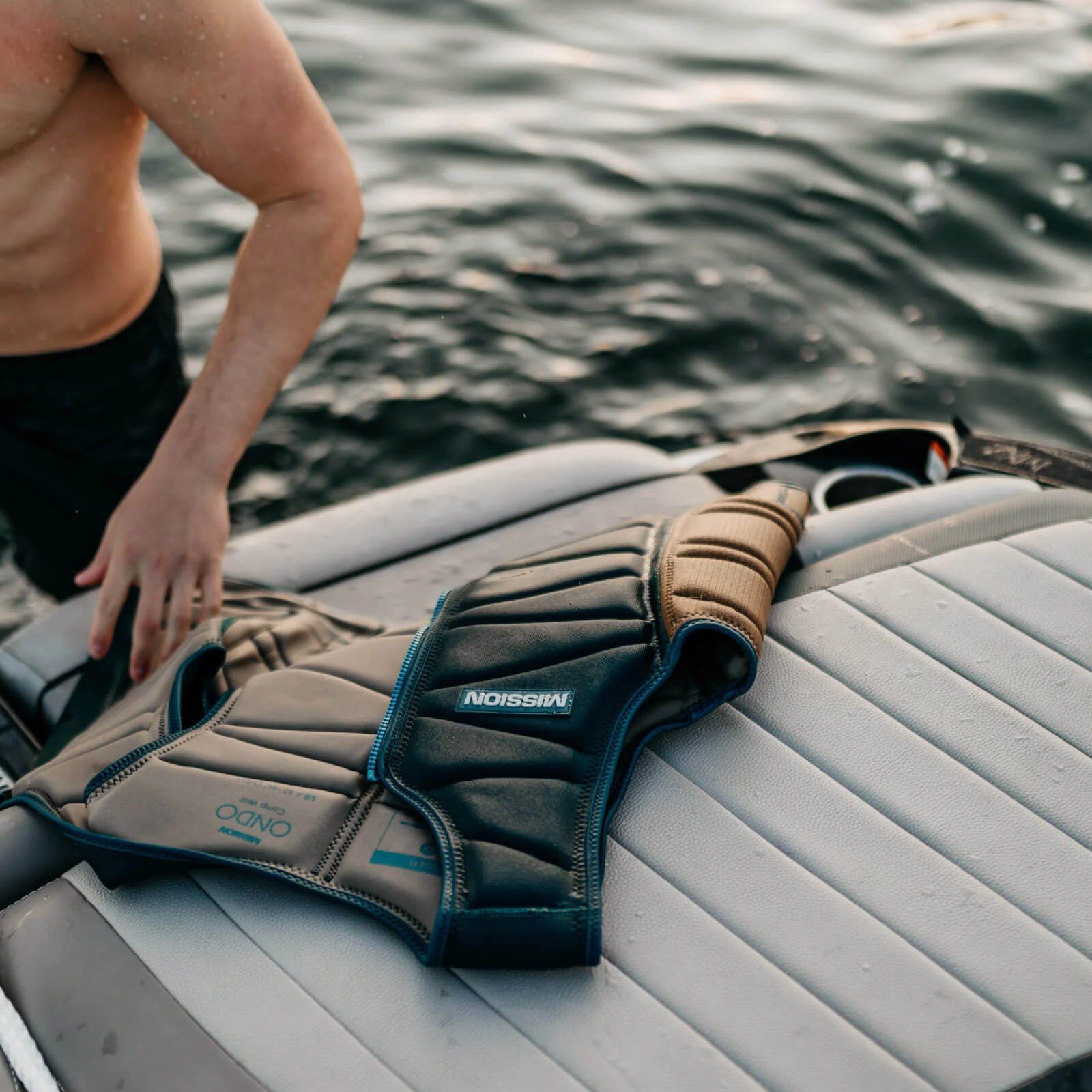 ONDO | Comp Vest | Impact Vest - Image 8