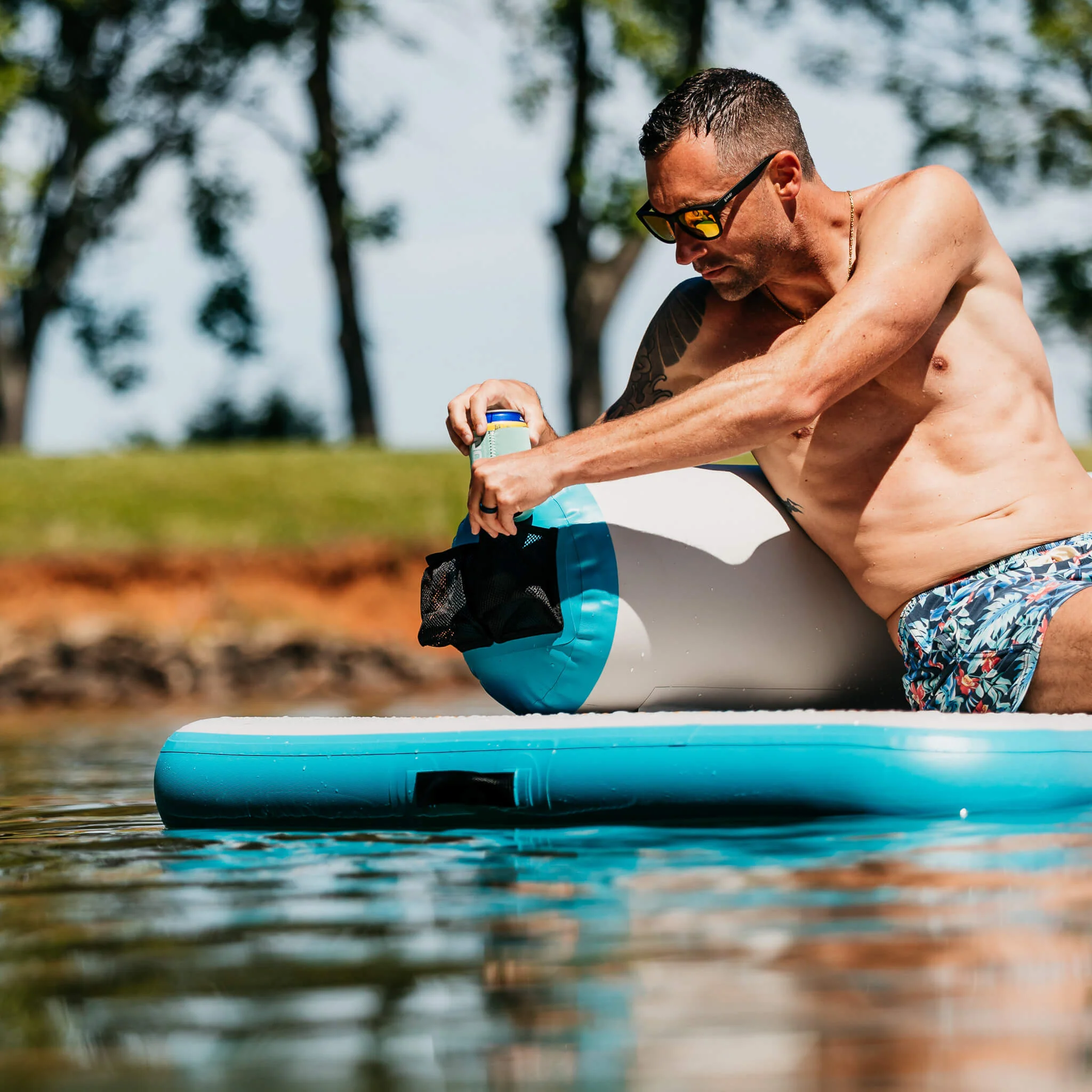 REEFLITE LOUNGE | Lightweight Water Lounger + Easy-up - Image 13